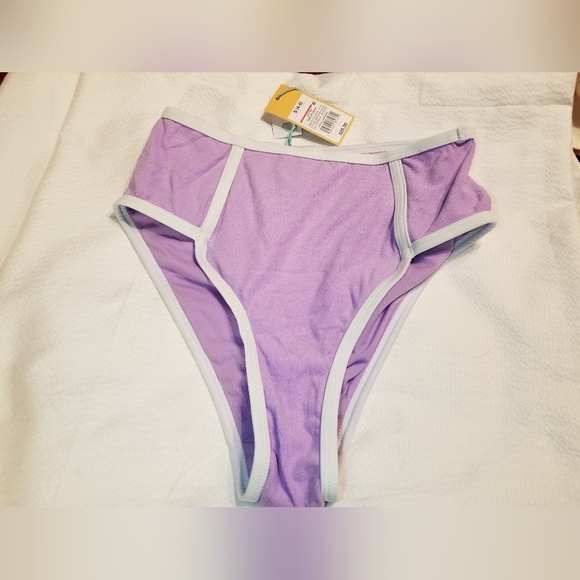 NWT MEDIUM COVERAGE HIGH WAISTED BIKINI BOTTOM LILAC AND WHITE VOLLEY BA… cute - Picture 2 of 12